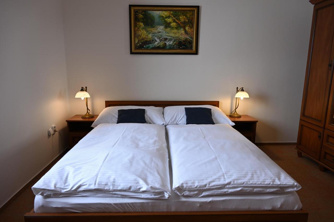 Hotel Euforia โนวาเลสนา ภายนอก รูปภาพ