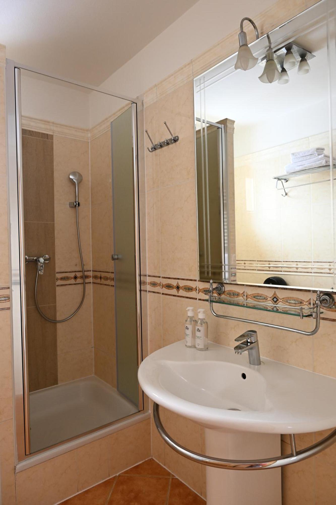 Hotel Euforia โนวาเลสนา ภายนอก รูปภาพ
