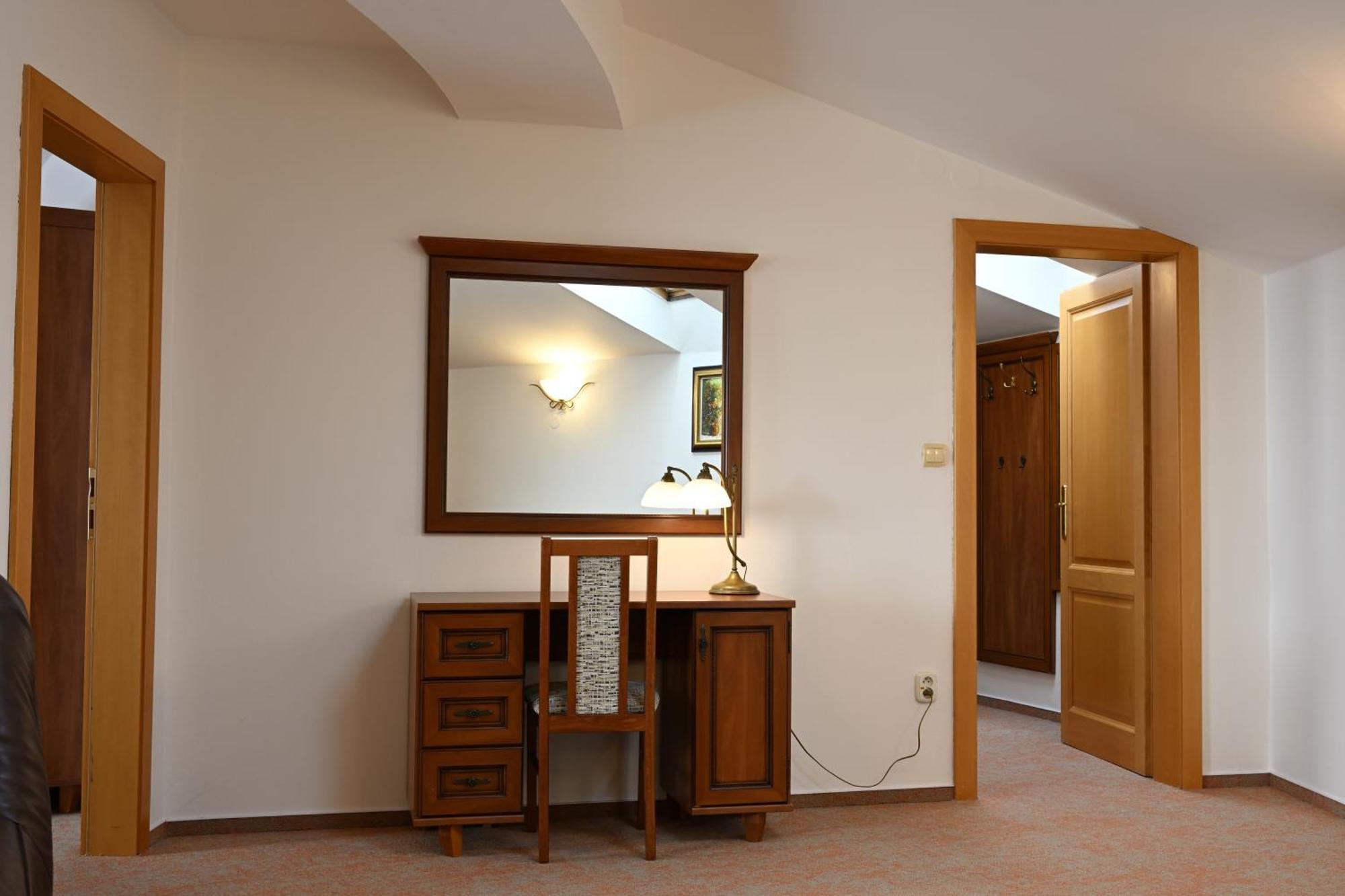 Hotel Euforia โนวาเลสนา ภายนอก รูปภาพ